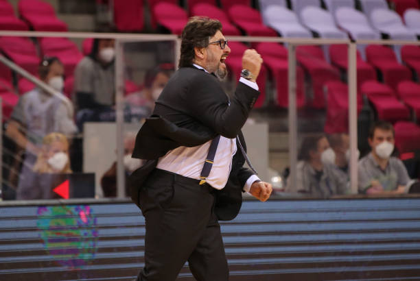 中场的压迫 中场的压迫